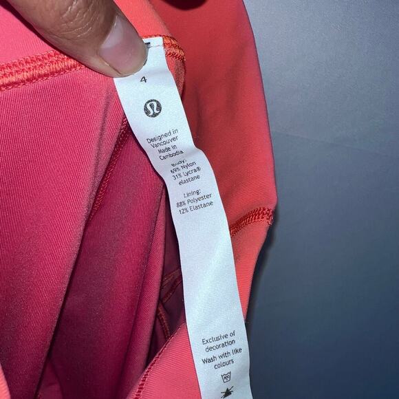 LuluLemon Wunder Under High Rise Tight Full-On Luxtreme Size 4 Chianti - Picture 7 of 7